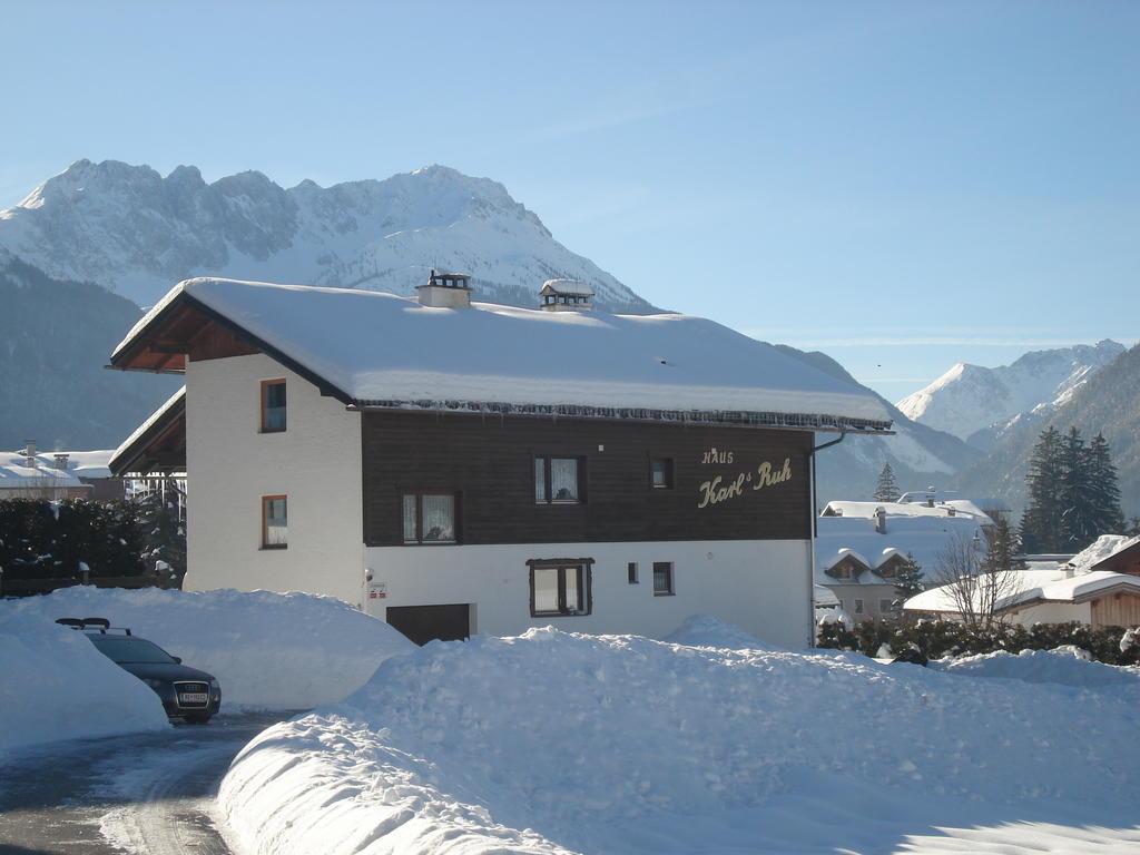 Haus Karl'S Ruh Acomodação com café da manhã Ehrwald Exterior foto