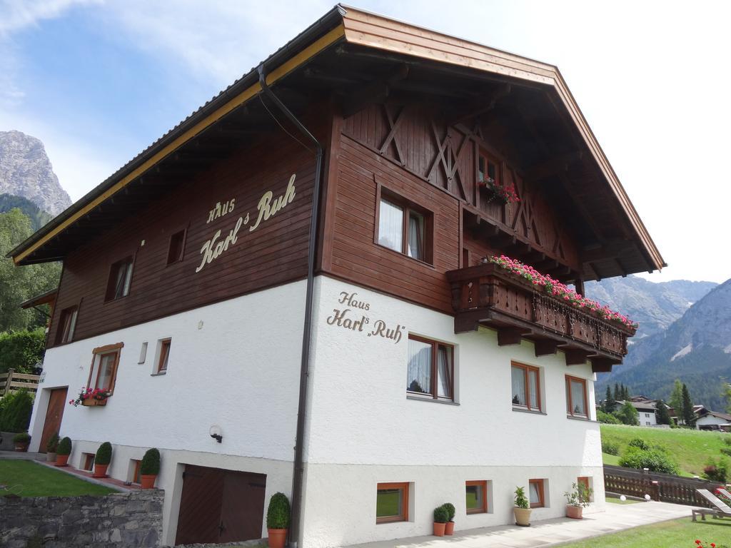 Haus Karl'S Ruh Acomodação com café da manhã Ehrwald Exterior foto