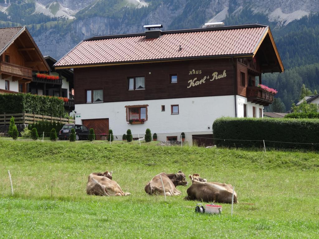 Haus Karl'S Ruh Acomodação com café da manhã Ehrwald Exterior foto